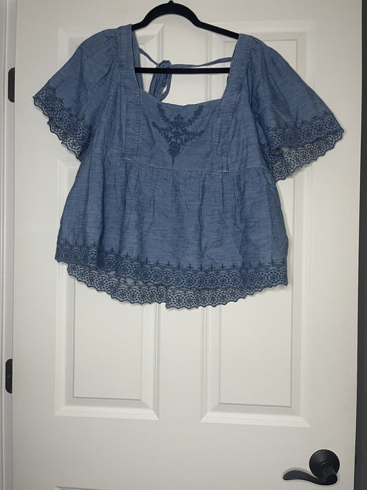 Old Navy Short Sleeve Blue Jean Blouse W Stitching Large New With Tags 