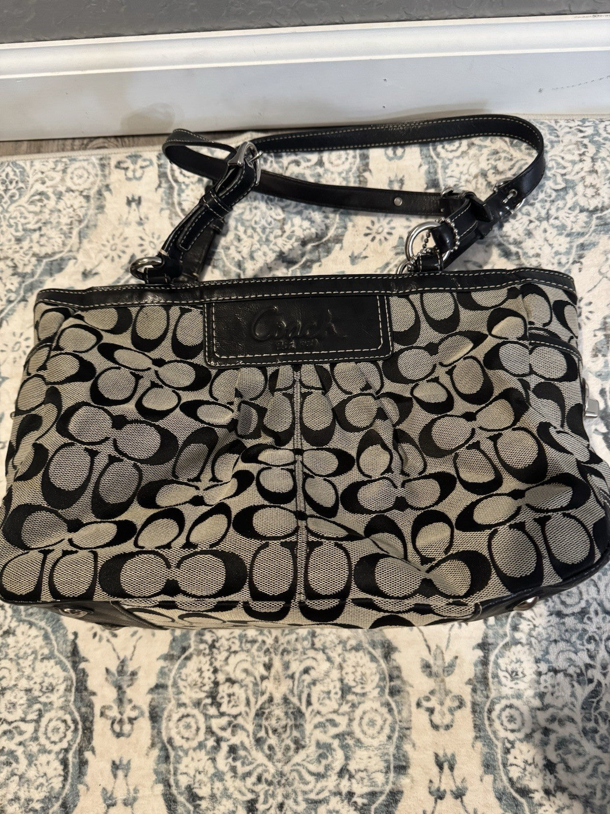 Coach Purse Black Beige Logo In Excellent Condition Additional Strap Dust Cover