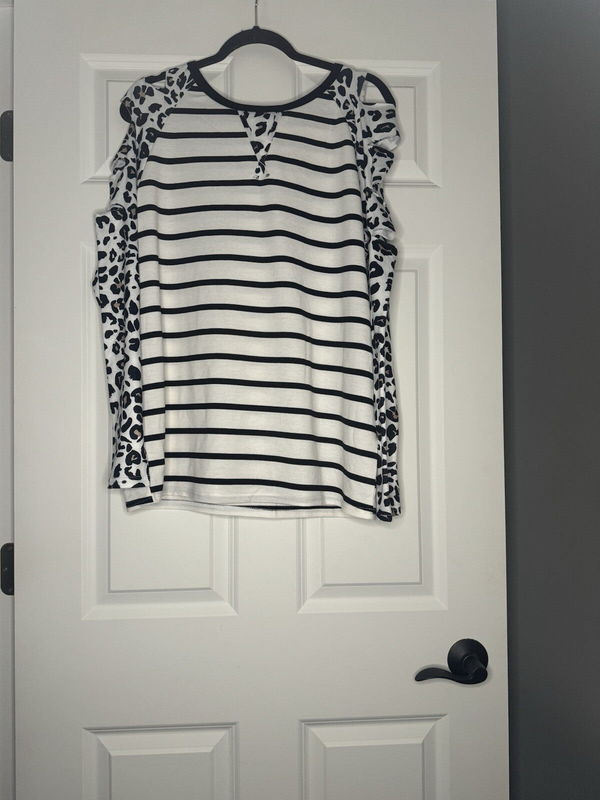 Unbranded Long Sleeve Blouse Cut Outs Shoulders Xl Stripe Animal Print Nwt