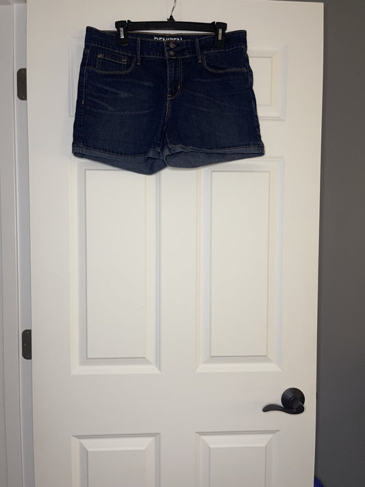 Denizen levi jean shorts size 10 blue 
