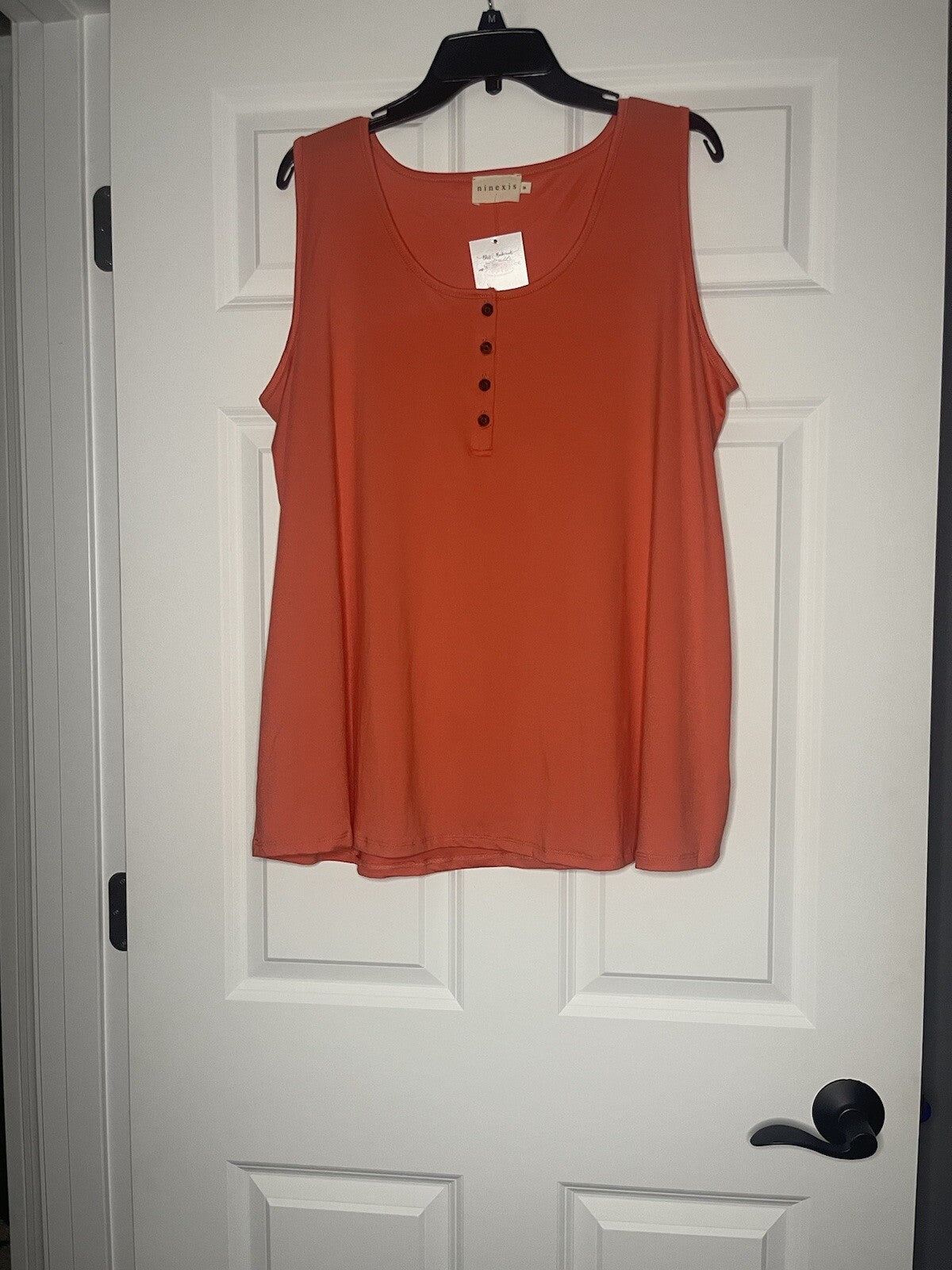 Ninexis lexi button tank 3x coral NWT