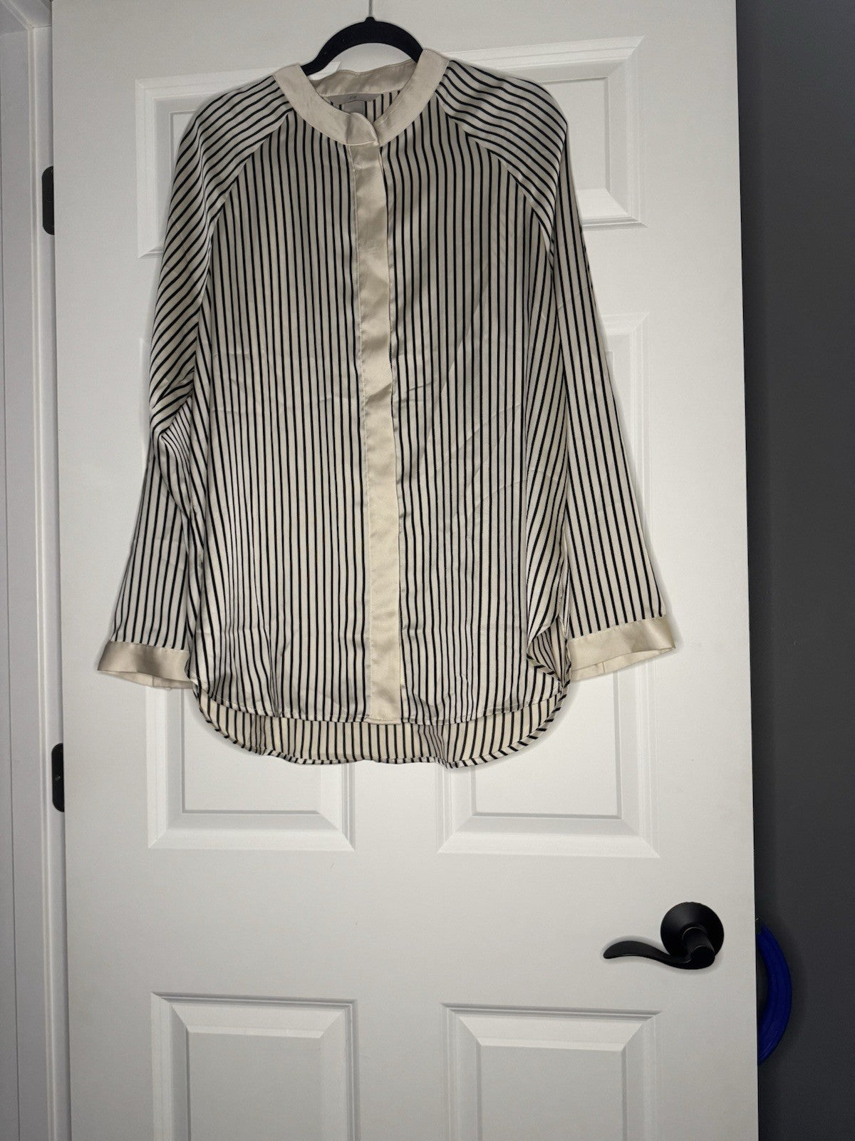Hm Long Sleeve Button Up Blouse Large Shiny Ivory Material And Black Striped