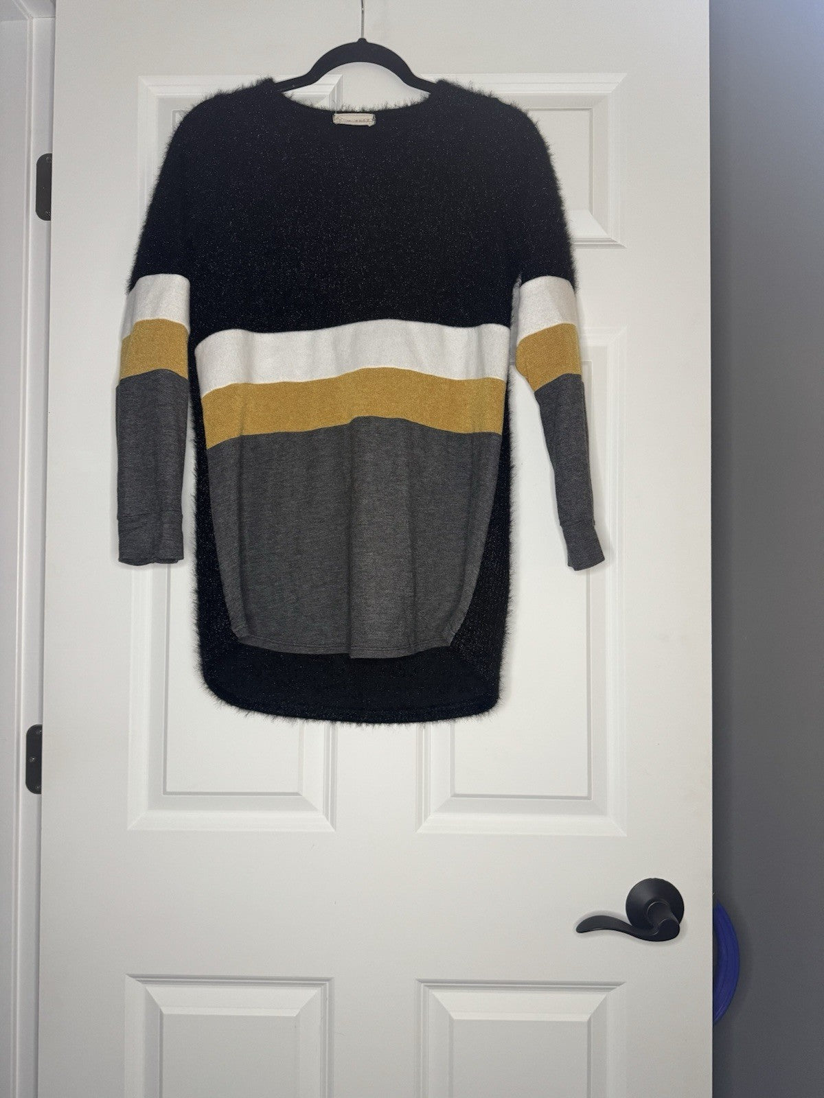 Raw Edge Long Sleeve Top Small Black Metallic Mustard Gray White 