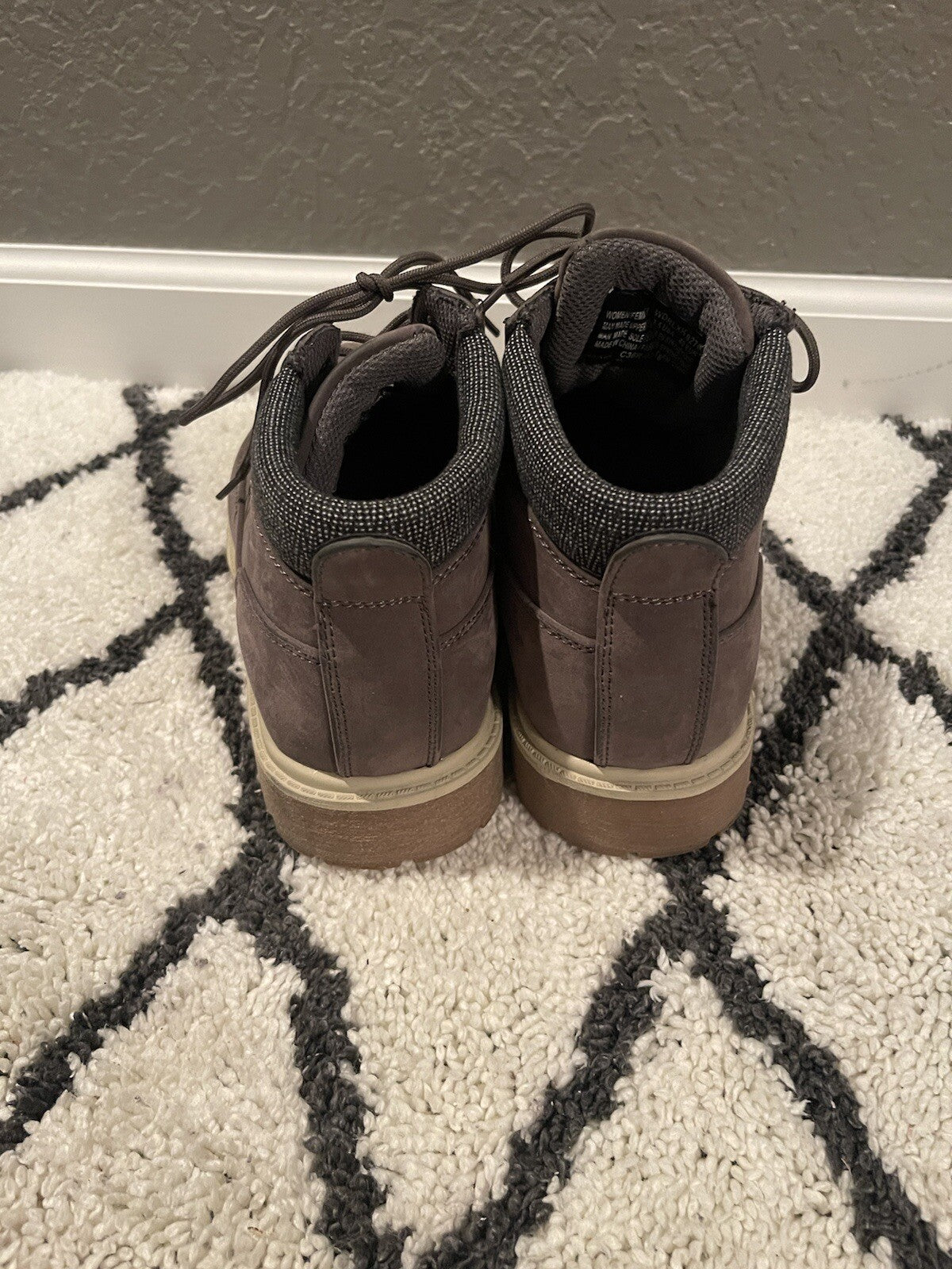 Lugs brown boots size 8.5 women