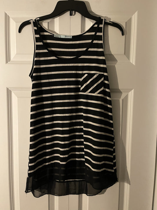 Maurices size small black and white striped sleeveless blouse 