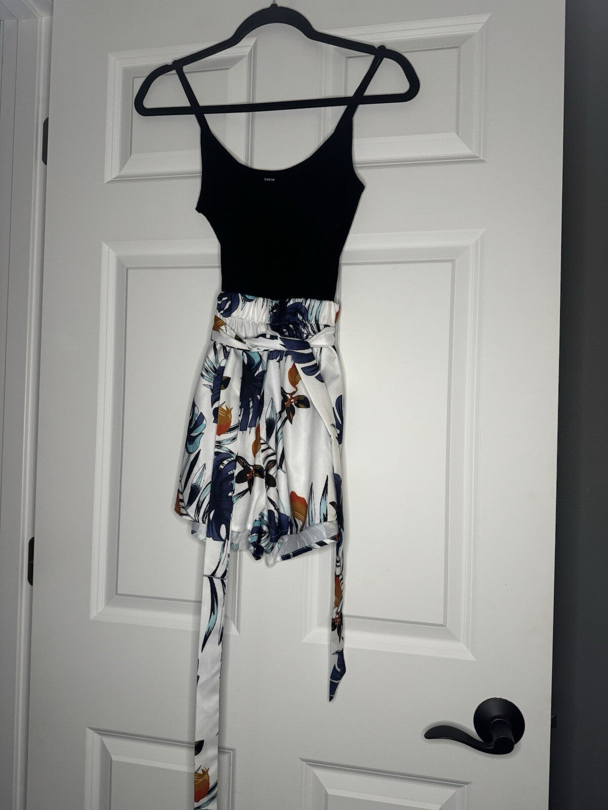 SHEIN Jumpsuit XS W Belt Black Rubbed Top White Multi Floral Bottom