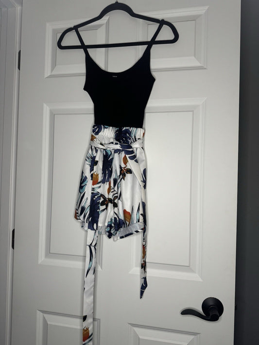 SHEIN Jumpsuit XS W Belt Black Rubbed Top White Multi Floral Bottom