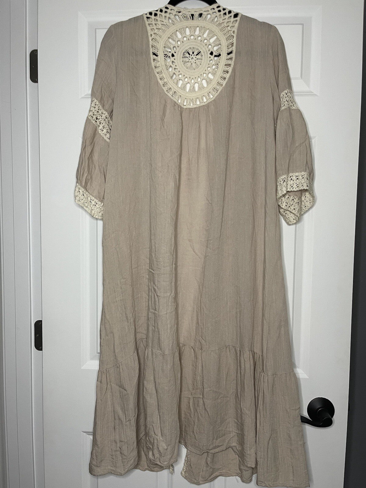Suzanne Betro Large 3/4 Sleeve Kimono Beige Cream Crochet