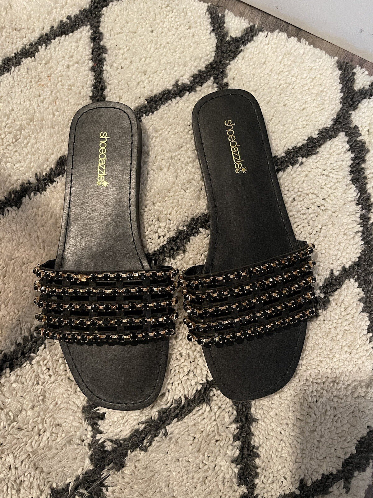 Shoe Dazzle Sandals Black And Gold Size 10 NEW