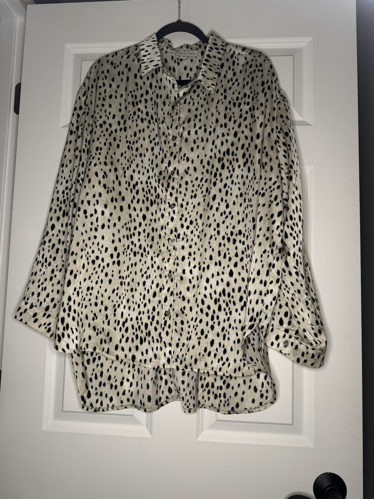 She Sky Button Up Blouse 1x Taupe W Black Animal Print 