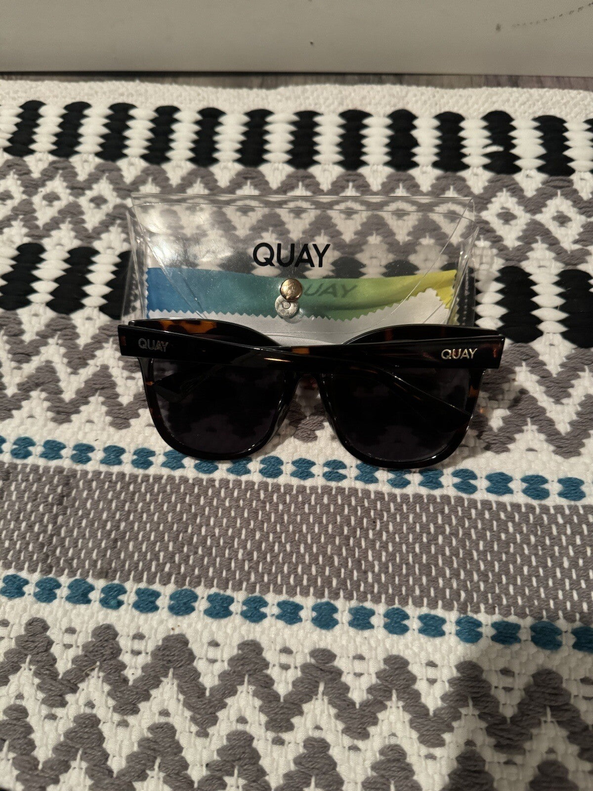 Quay Brown Tortoise Frame Sunglasses W Case 