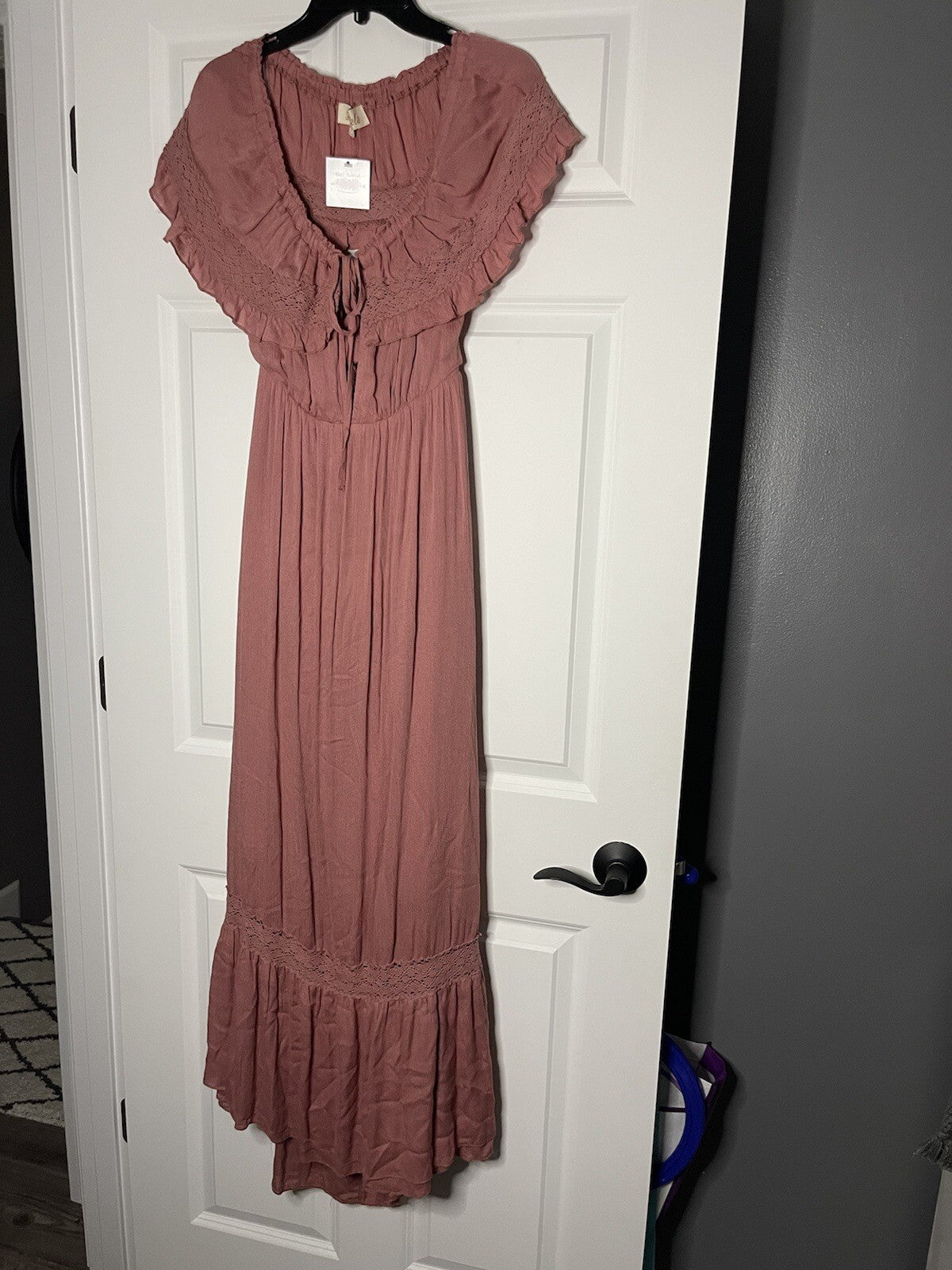 Listicle isabelle off the shoulder maxi dress medium mauve NWT