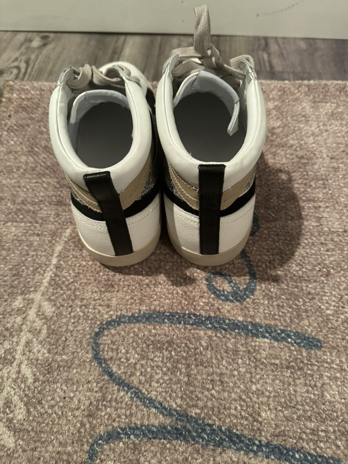 Gianni Bini Sneakers Black Beige Sparkle Size 10 Brand New Msrp 110.00