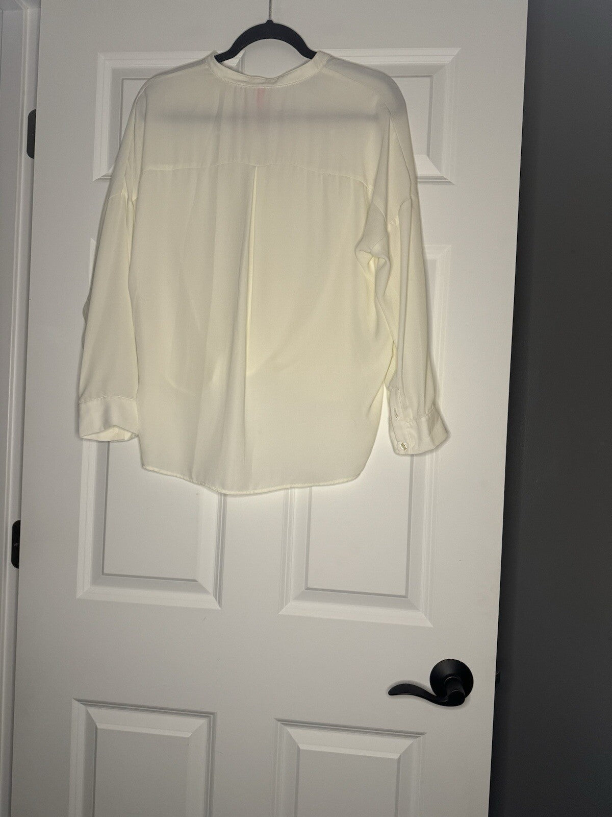 Eight Sixty Long Sleeve Blouse XS Overlap Front Ivory 