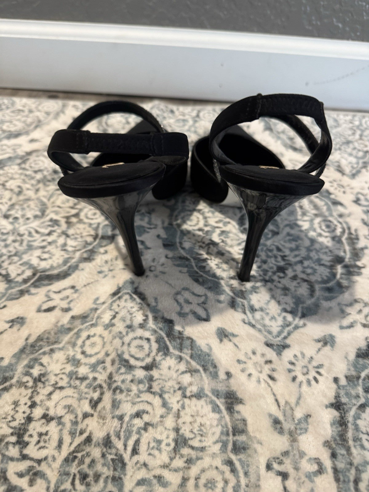 Nina Heels Black With Silver Black Beading 9.5 Dust Bag