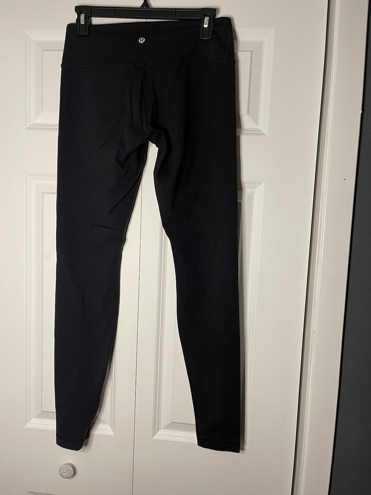 Lululemon black leggings size 8 