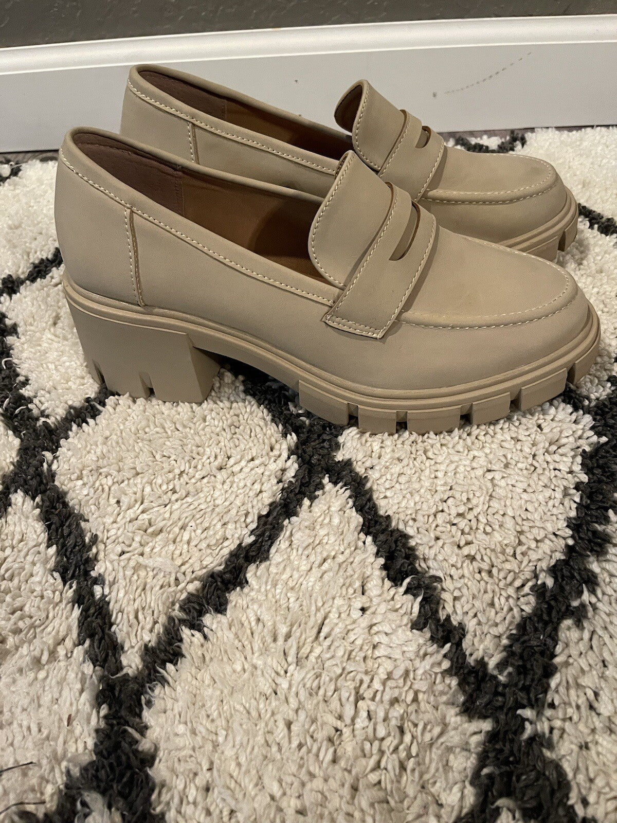 Sincerely Jules Taupe Shoes Size 8 