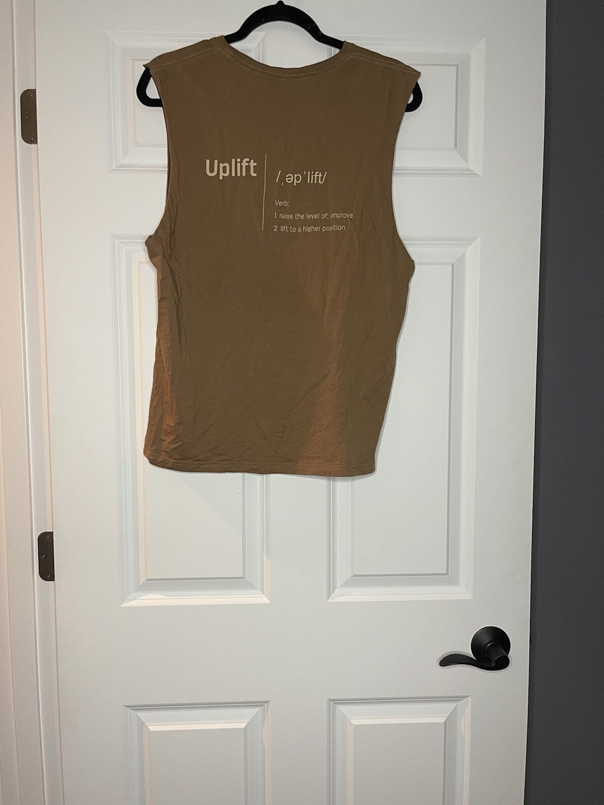 Zyia Tank Top Xl Rust/brown With Graphics 