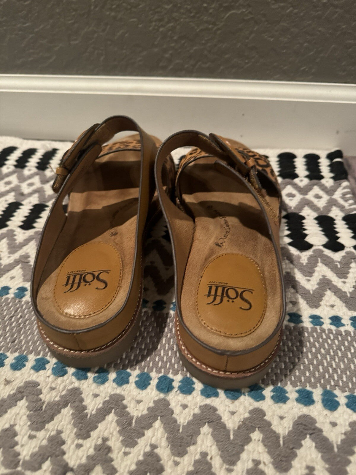 Sofft Brown Animal Print Sandals 9 Cow Hair And Leather 