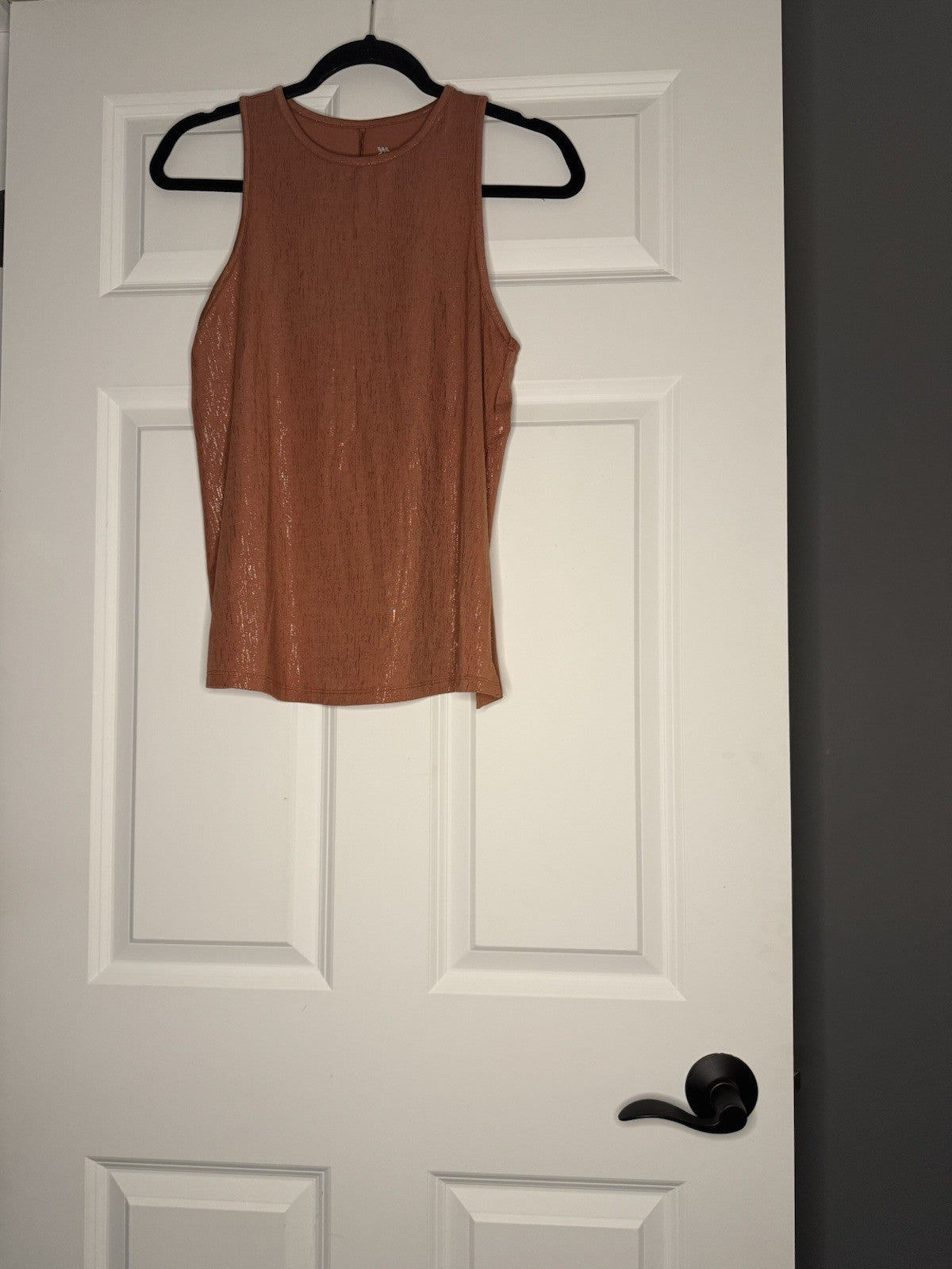 All In Motion Sleeveless Top Mauve W Gold Print 