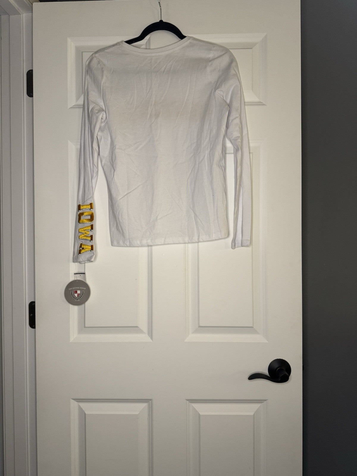 The License House Iowa Hawkeyes Long Sleeve Small White Black Yellow Silver Nwt