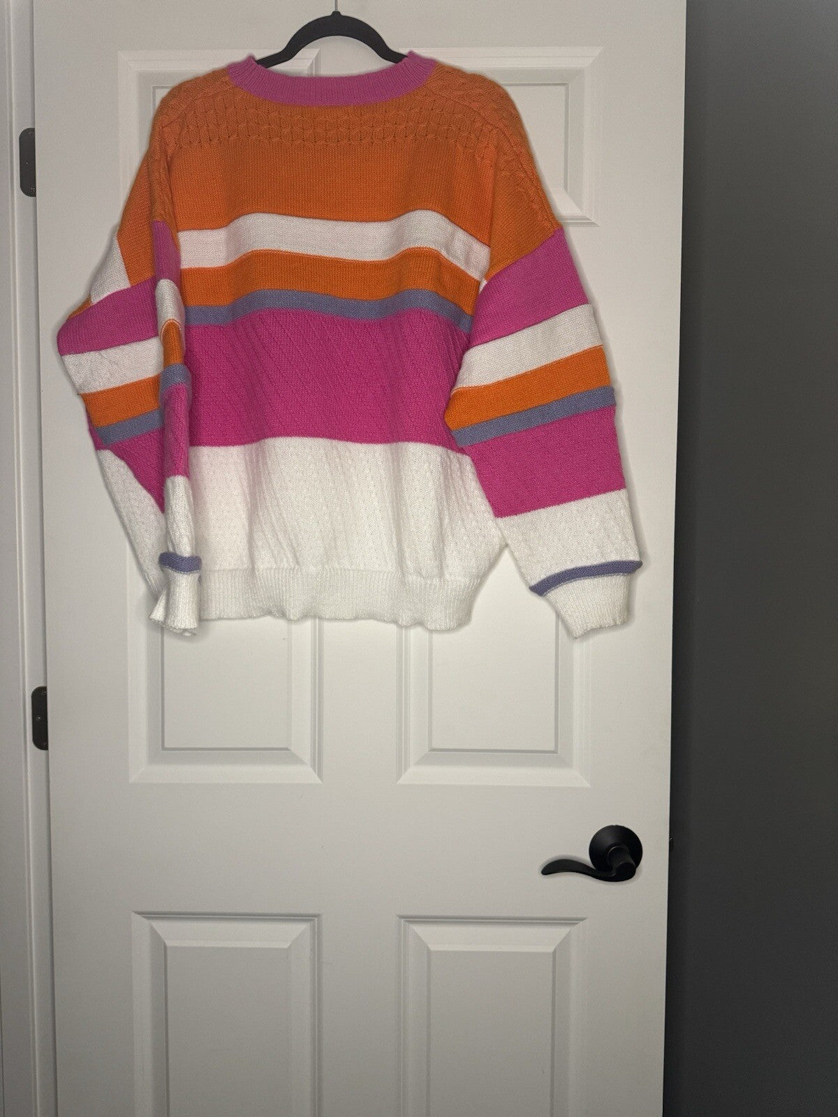 Main Strip Sweater Large White Pink Purple Orange 