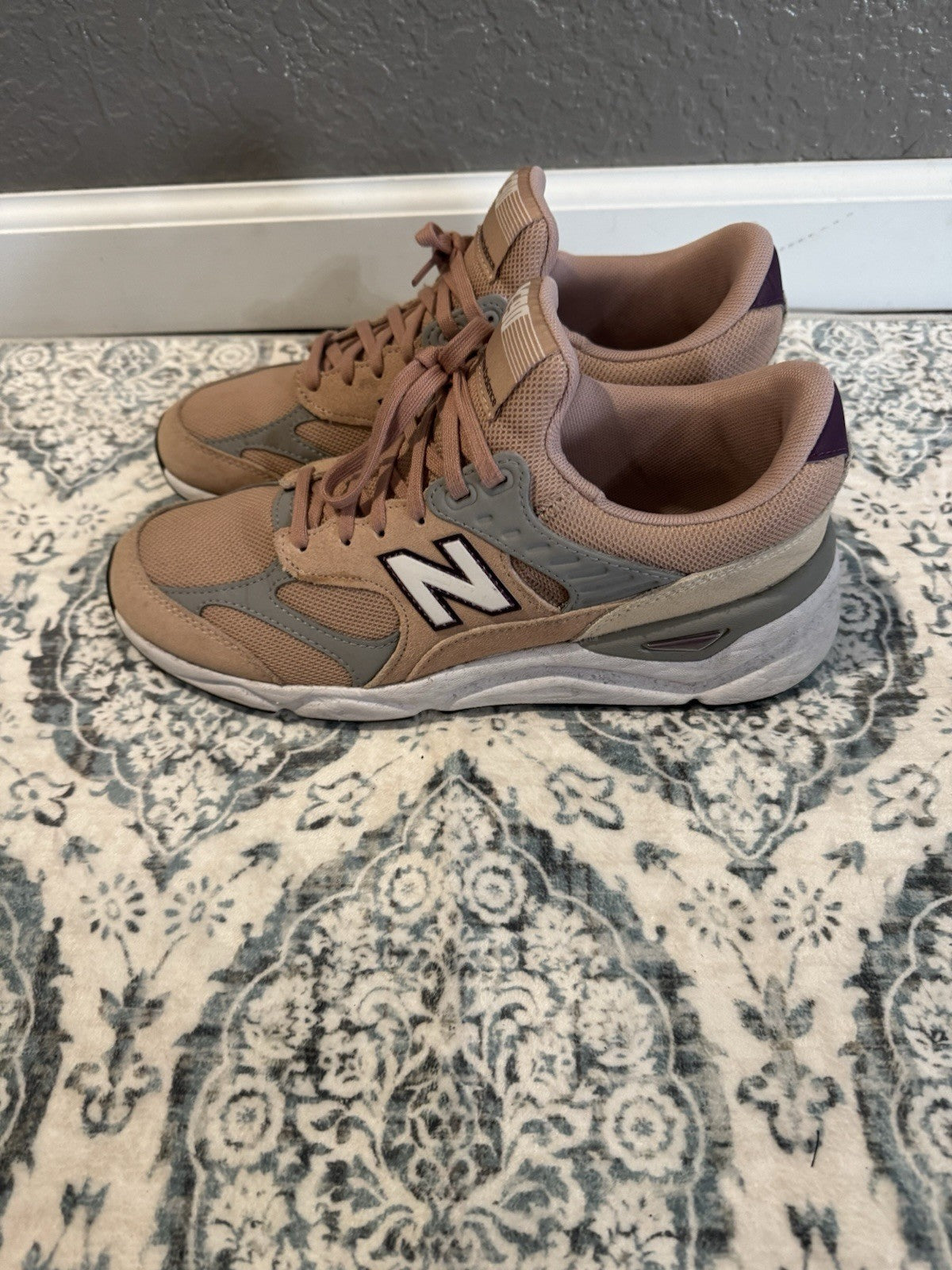 New Balance X-90 Women’s Sneakers Size 10 Mauve Plum White Gray