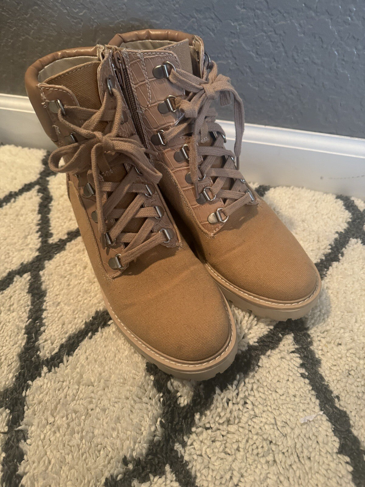 Dolce Vita Boots Size 7.5 Brown 