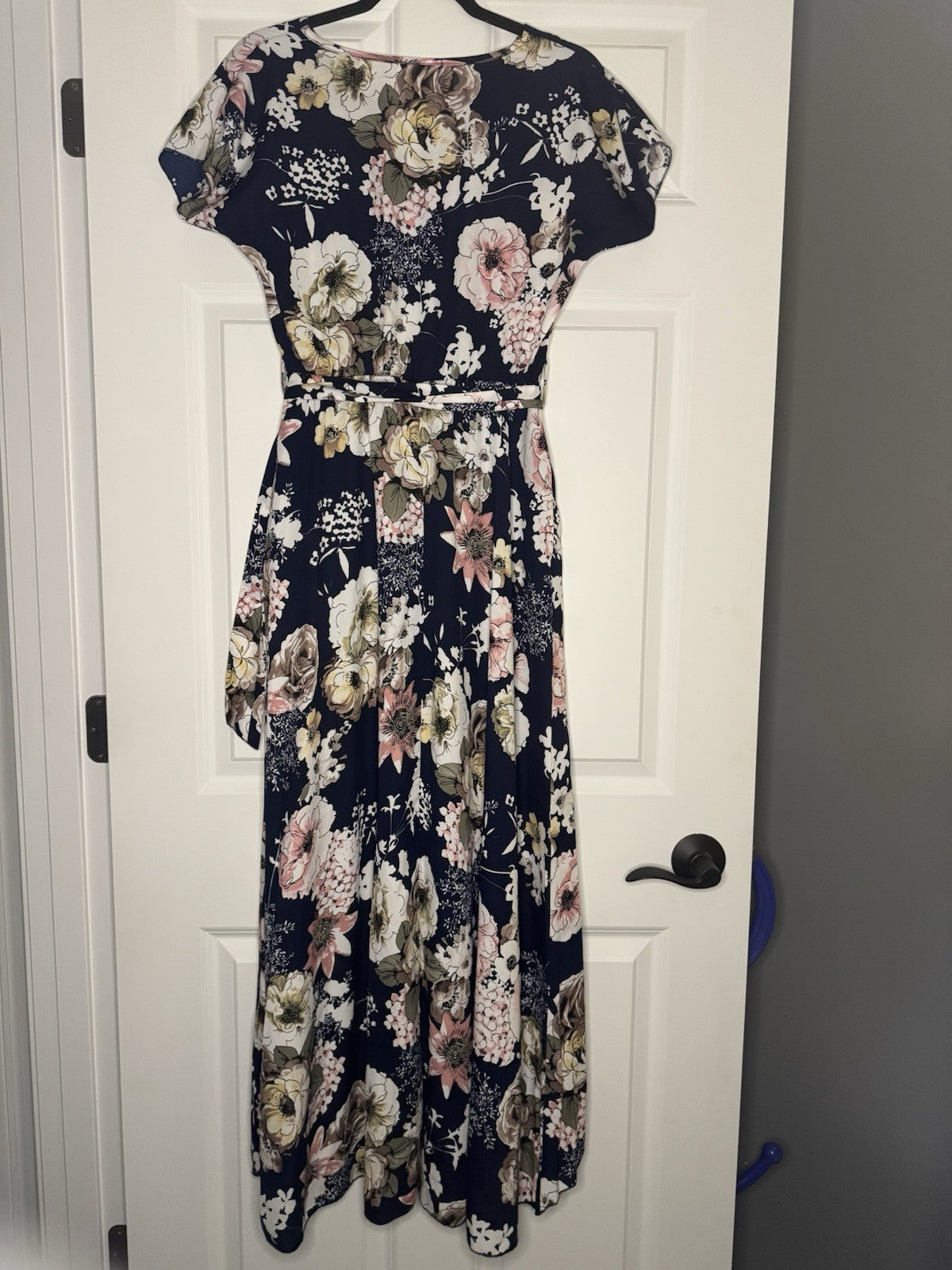 Hailey And Co Short Sleeve Dress With Belt Small Navy W Multicolor Floral 