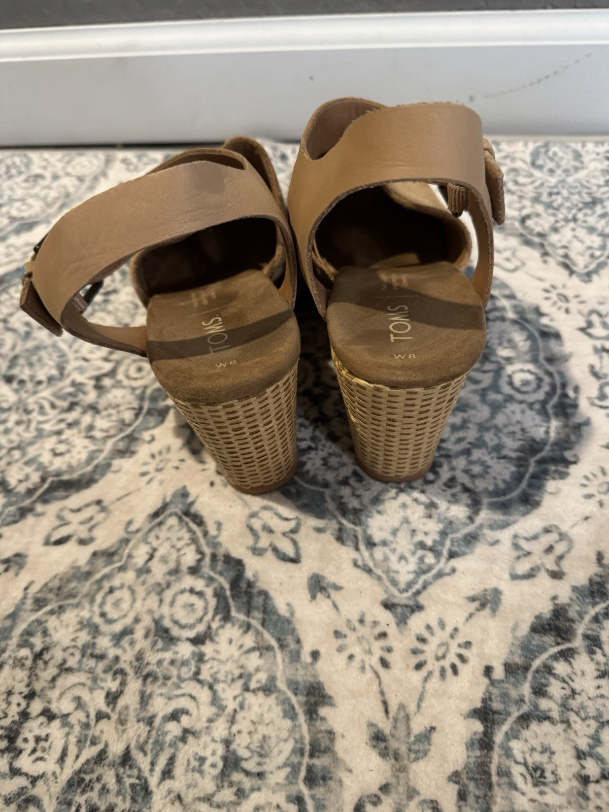 Toms Strappy Heel Sandals Brown Size 8 Small Marking Rt Foot Inside