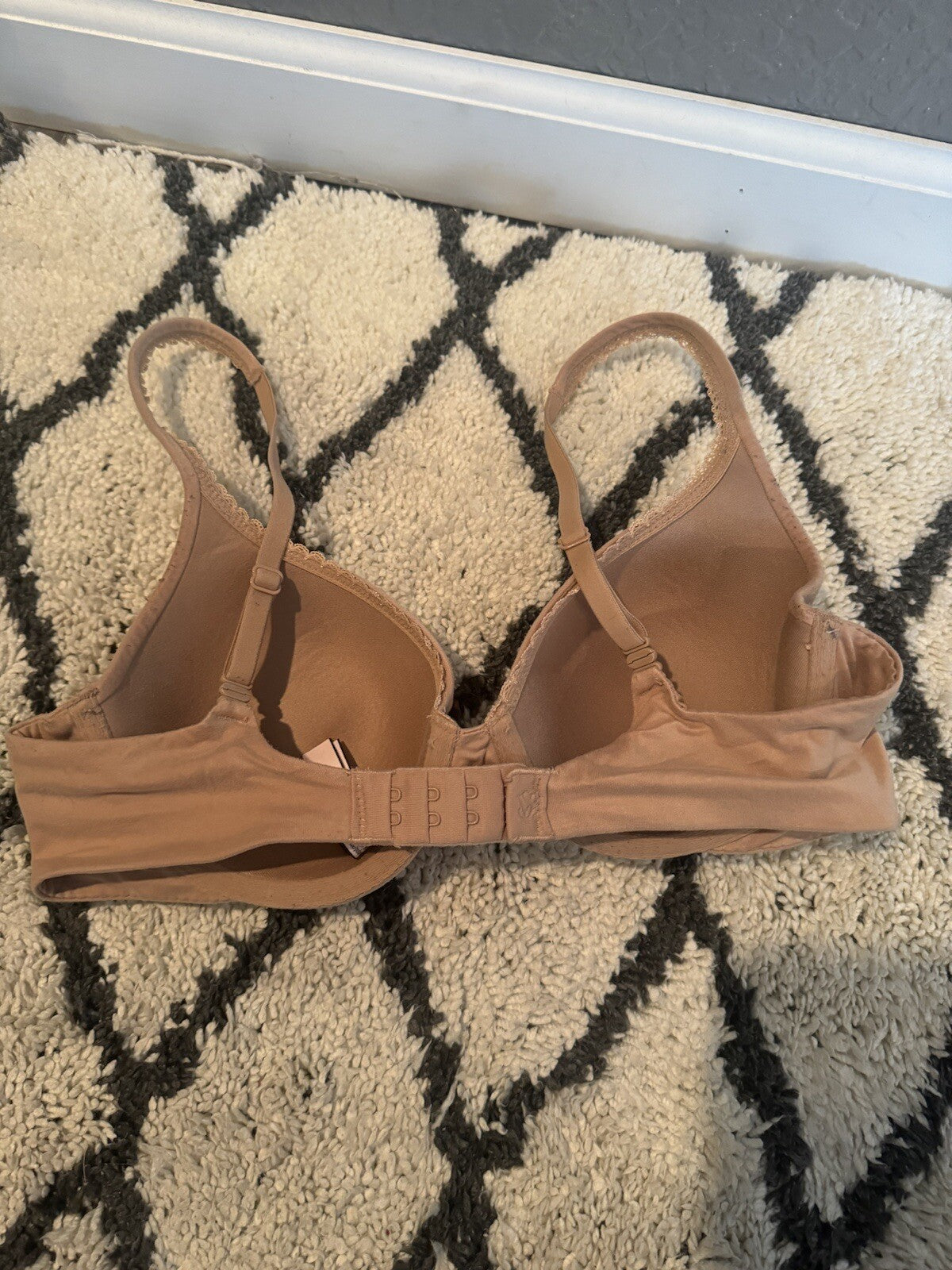 Victorias Secret Body By Victoria Lined Perfect Bra Tan 34c 