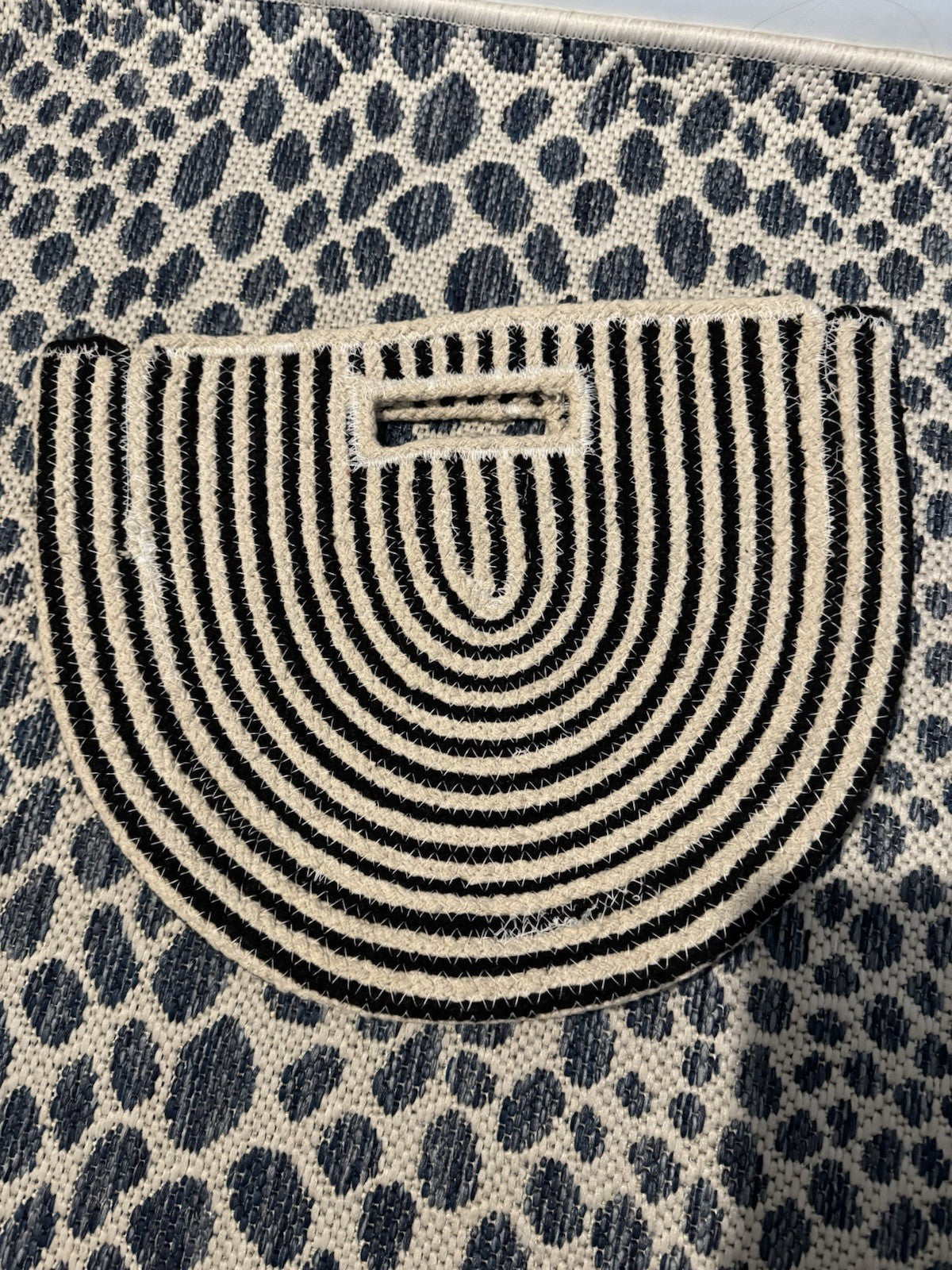 Fabulous Mj Handbag Cream And Navy 