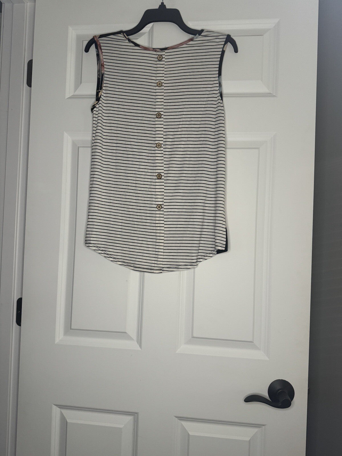 7th Ray Sleeveless Blouse Small Black W Multi Floral Twist Front 