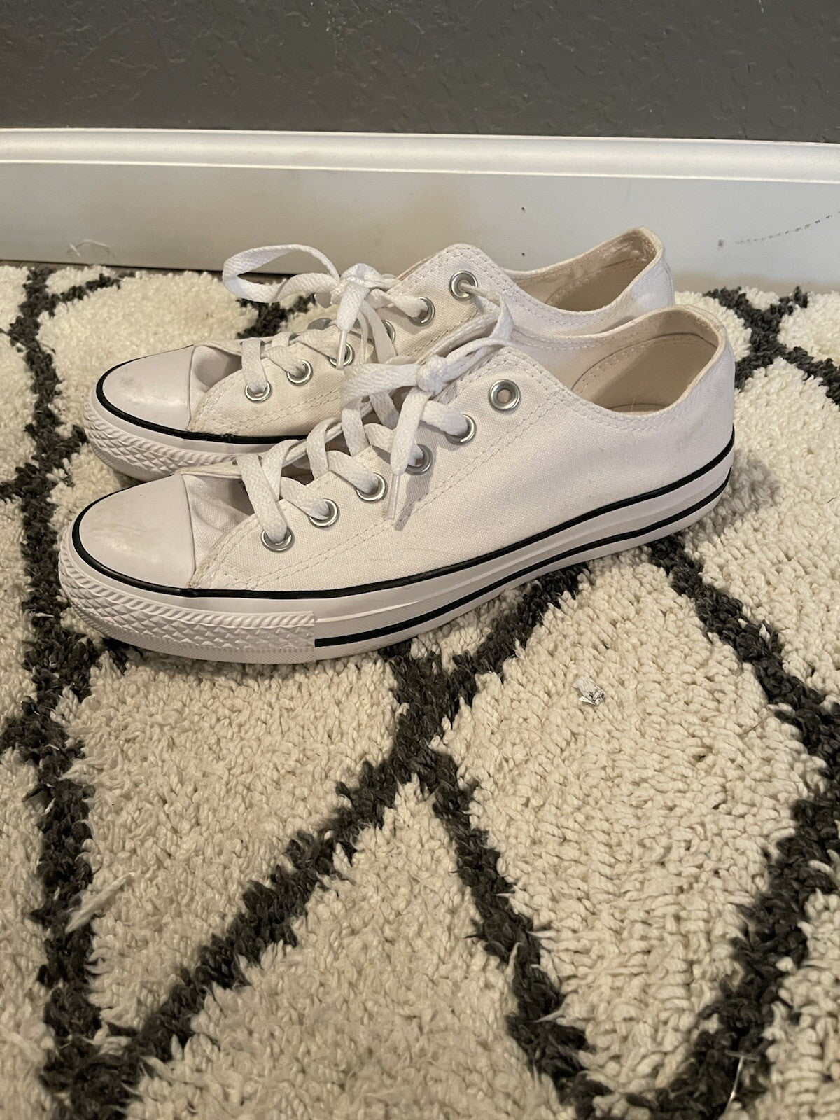 Converse Sneakers White Size 8