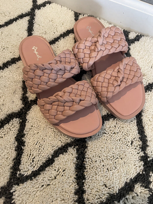 Quipid strappy sandals pink size 8 brand new