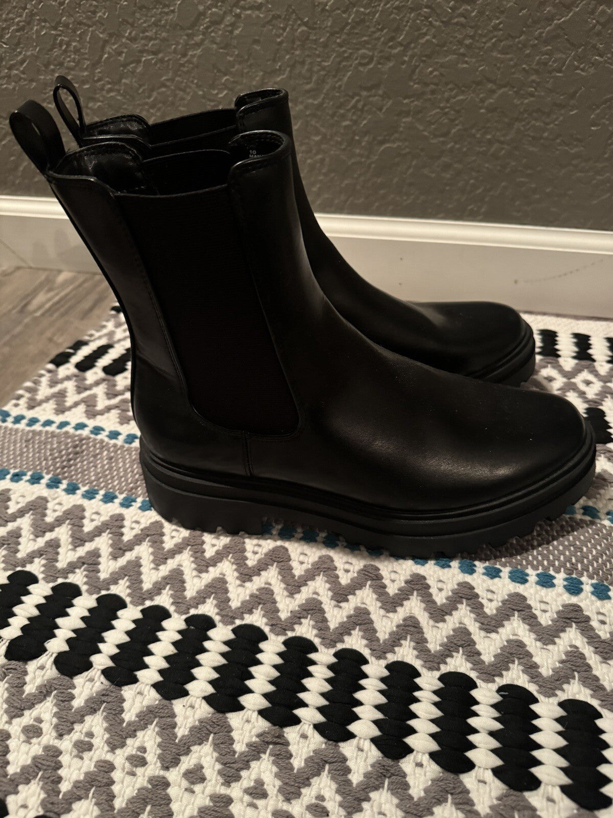 A New Day Size 10 Black Boots 