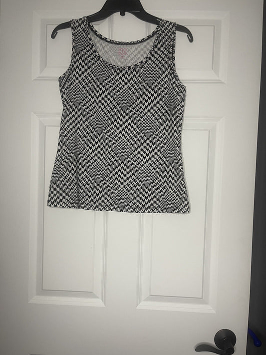212 Collection sleeveless blouse xs black and white print NWT 