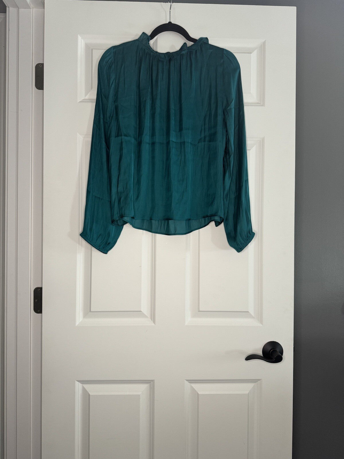 J Crew Long Sleeve Top Green Large Ruffle Around Collar Nwt $79.50 