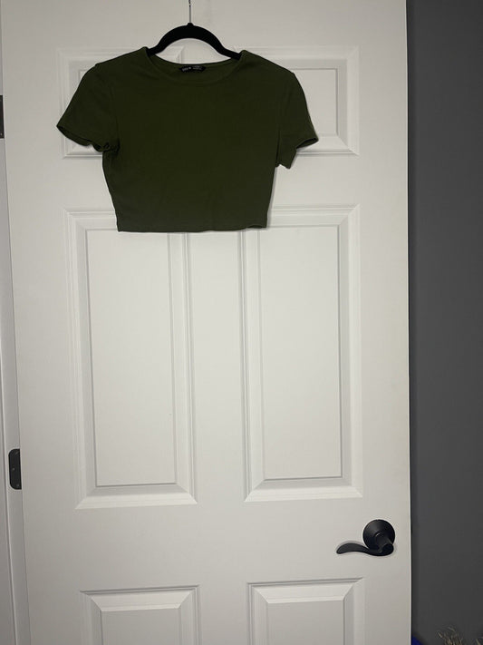 Shein short sleeve crop top green xs ribbed 