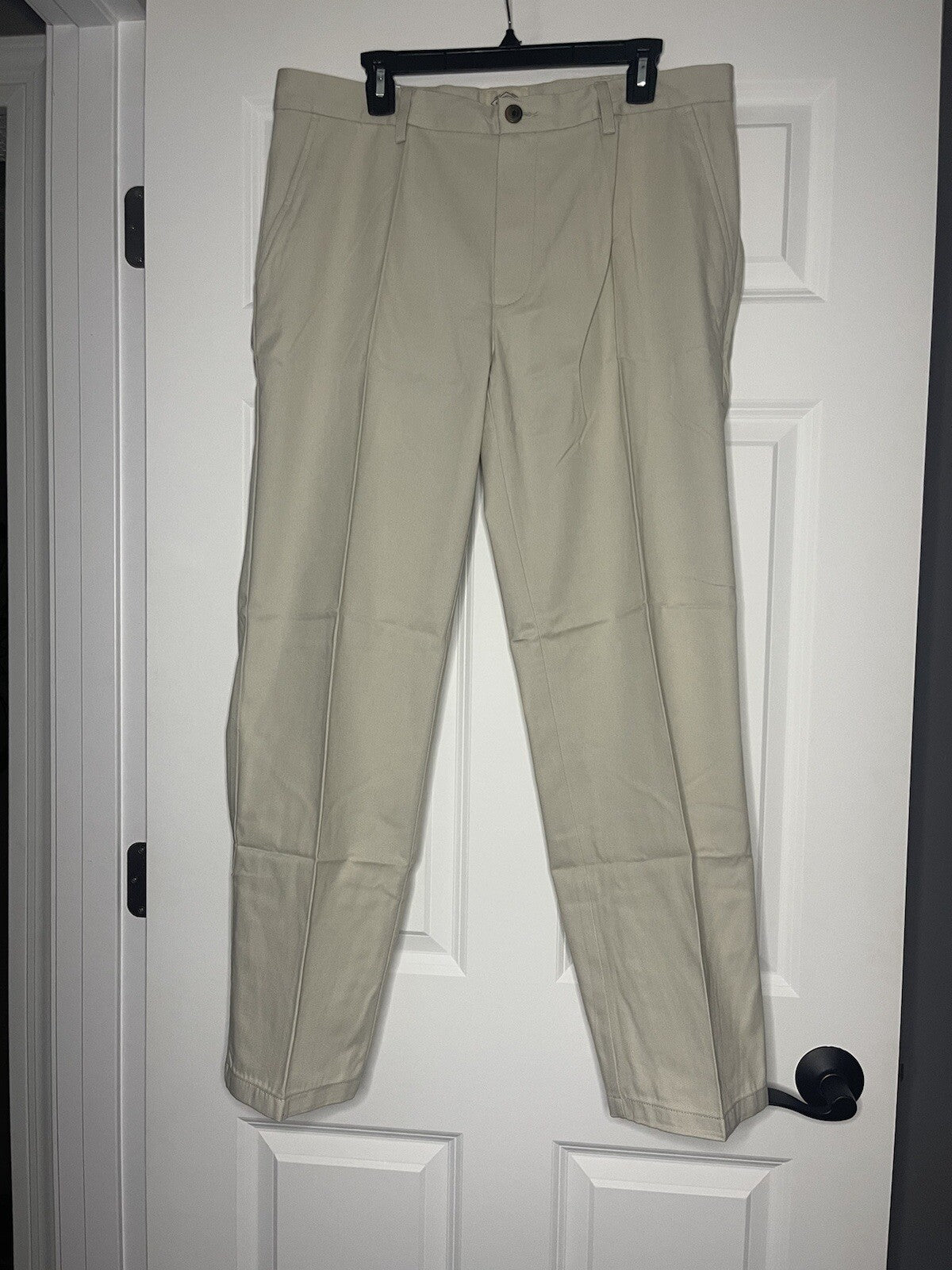 St johns bay easy care classic fit pants 36x30 beige NWT