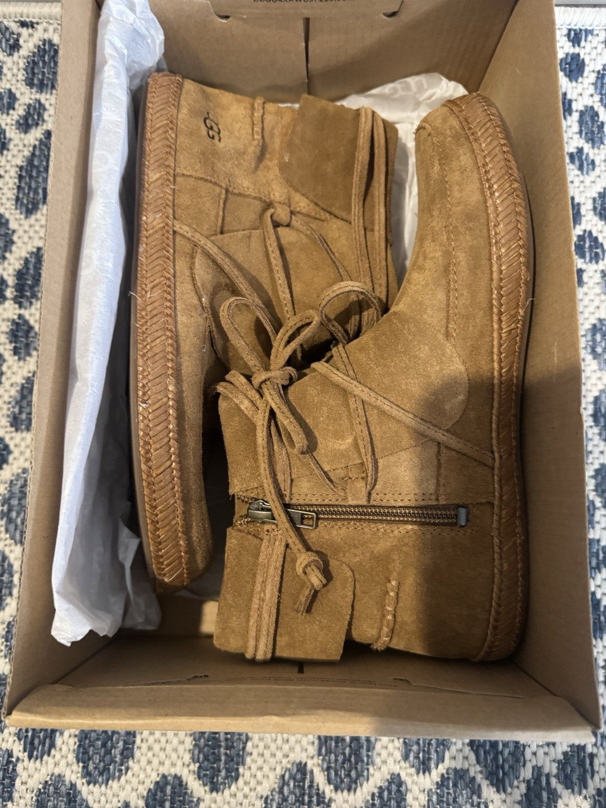 Ugg Chesnut Zipup Booties Size 6.5 Brand New W Box Small Defect On Rt Foot