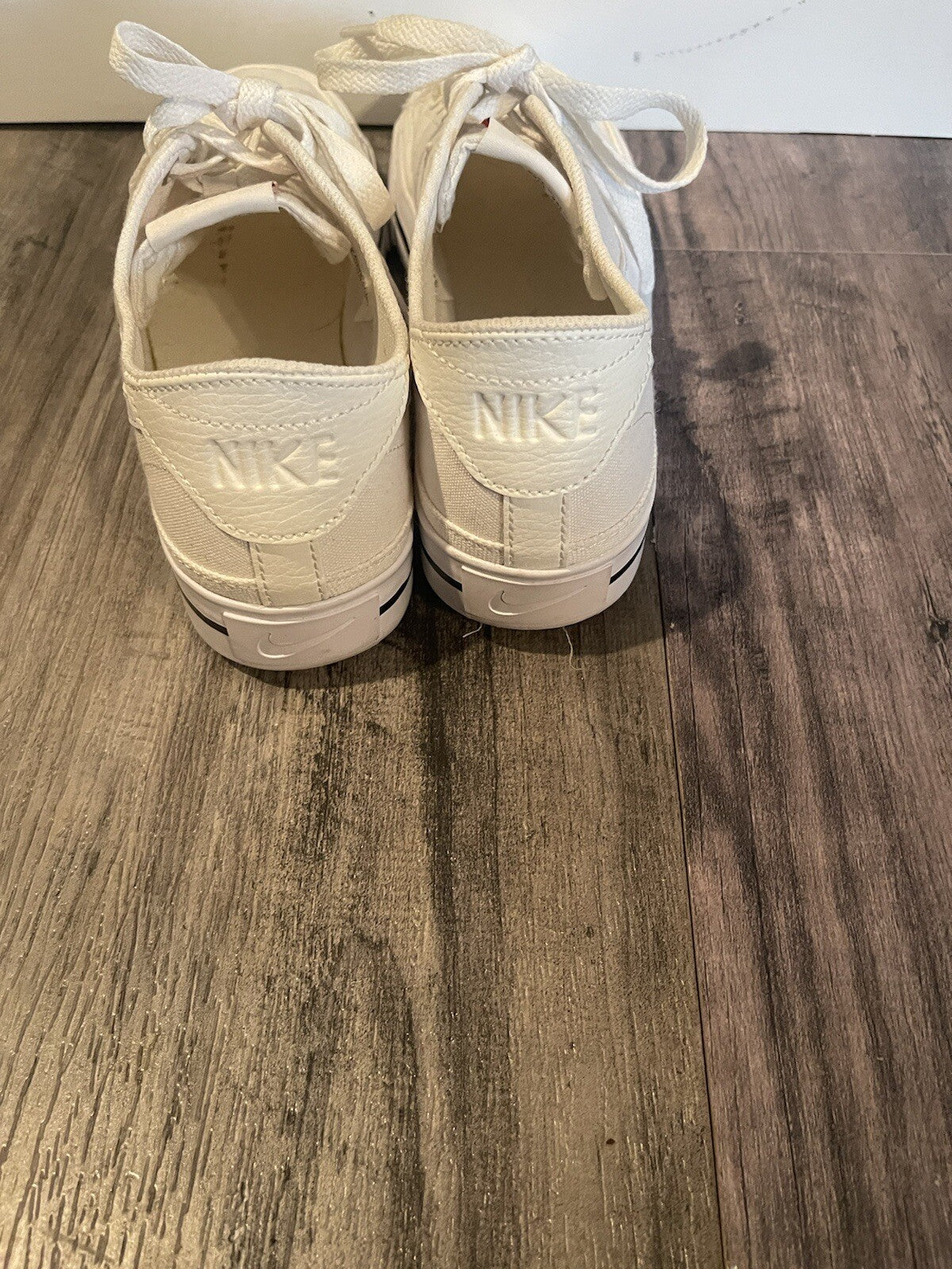 Nika air sneakers off white size 11