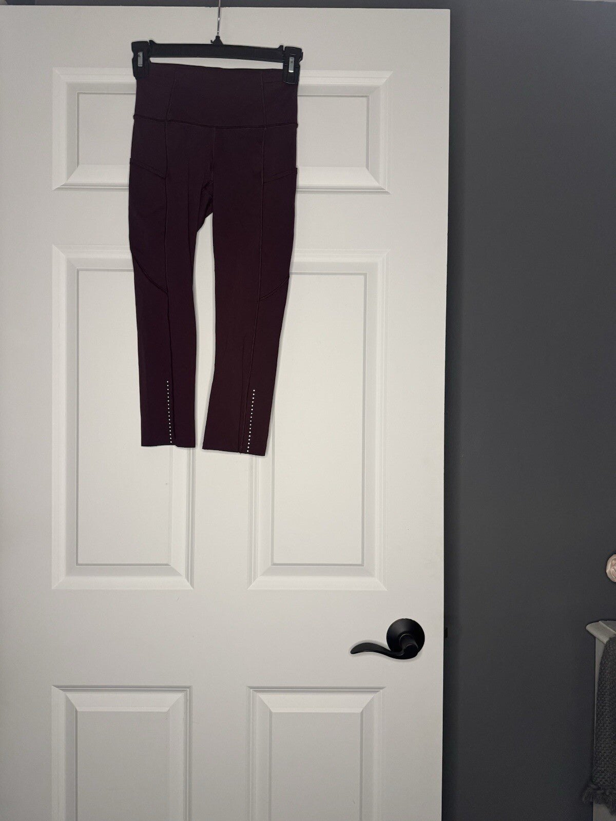 Lululemon Leggings Cropped Size 2 Plum Side Pockets