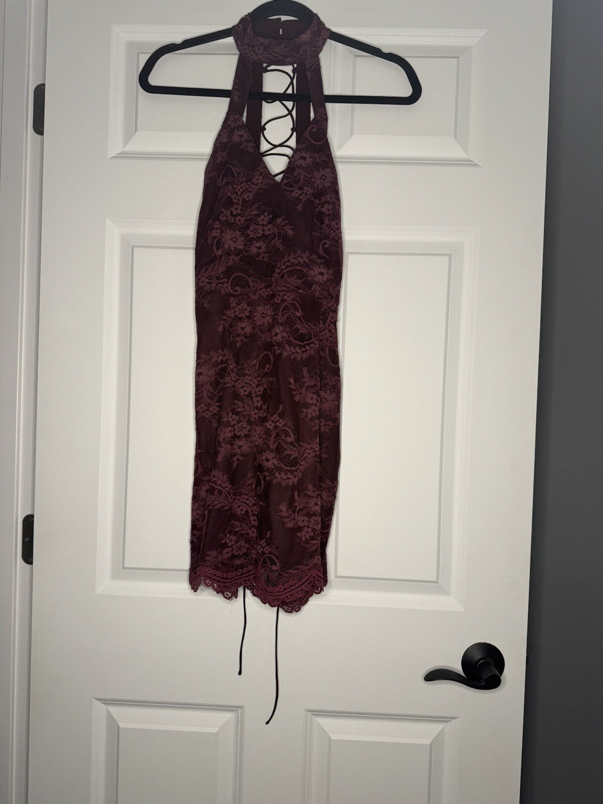 Tobi Sleeveless Dress Medium Maroon W Lace Nwt 
