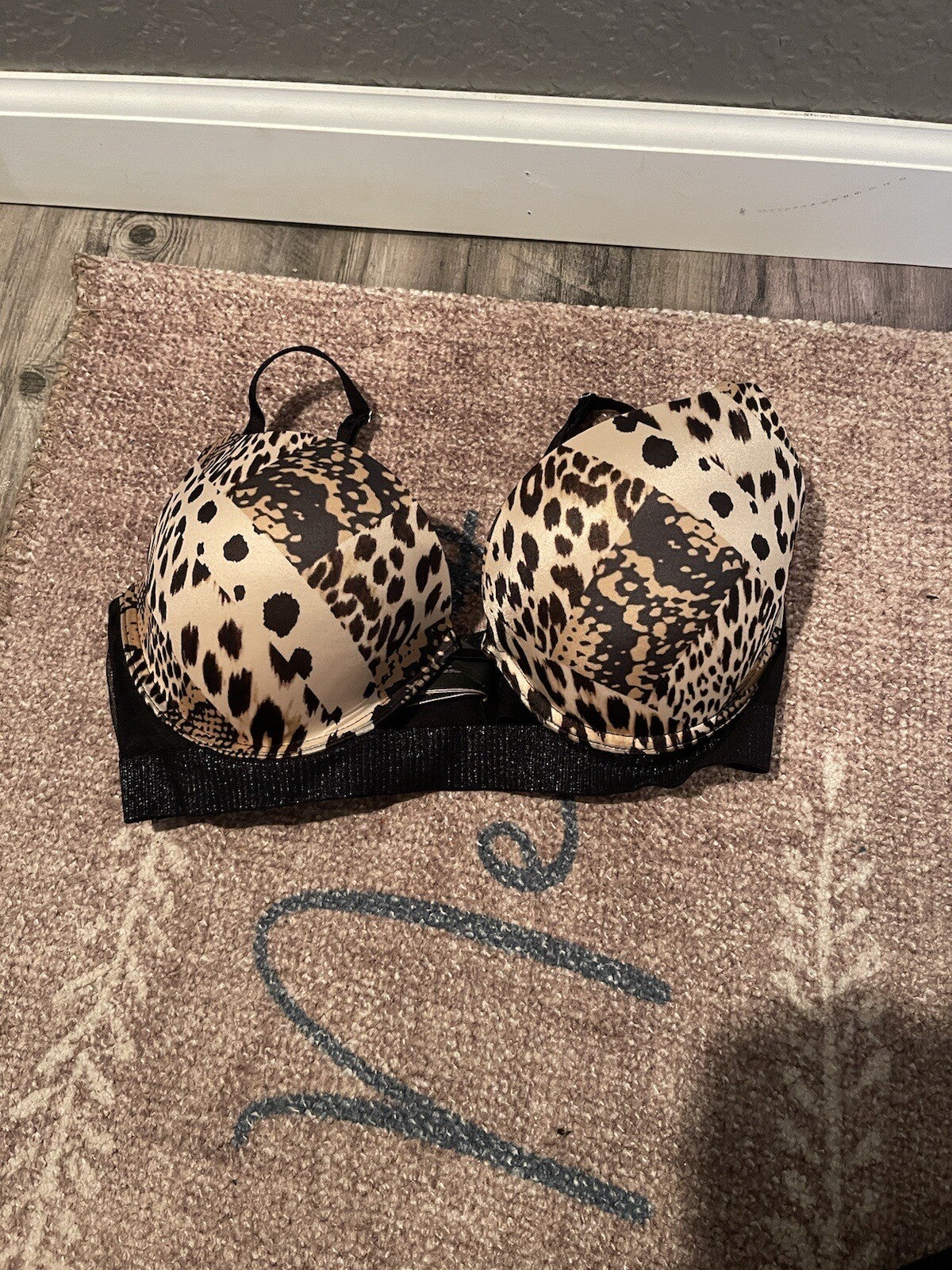Victorias Secret Very Sexy Push Up Bra 34d Black Brown Animal Print 
