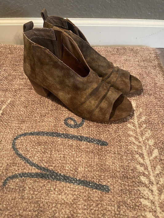 Very G peep toe heels brown
