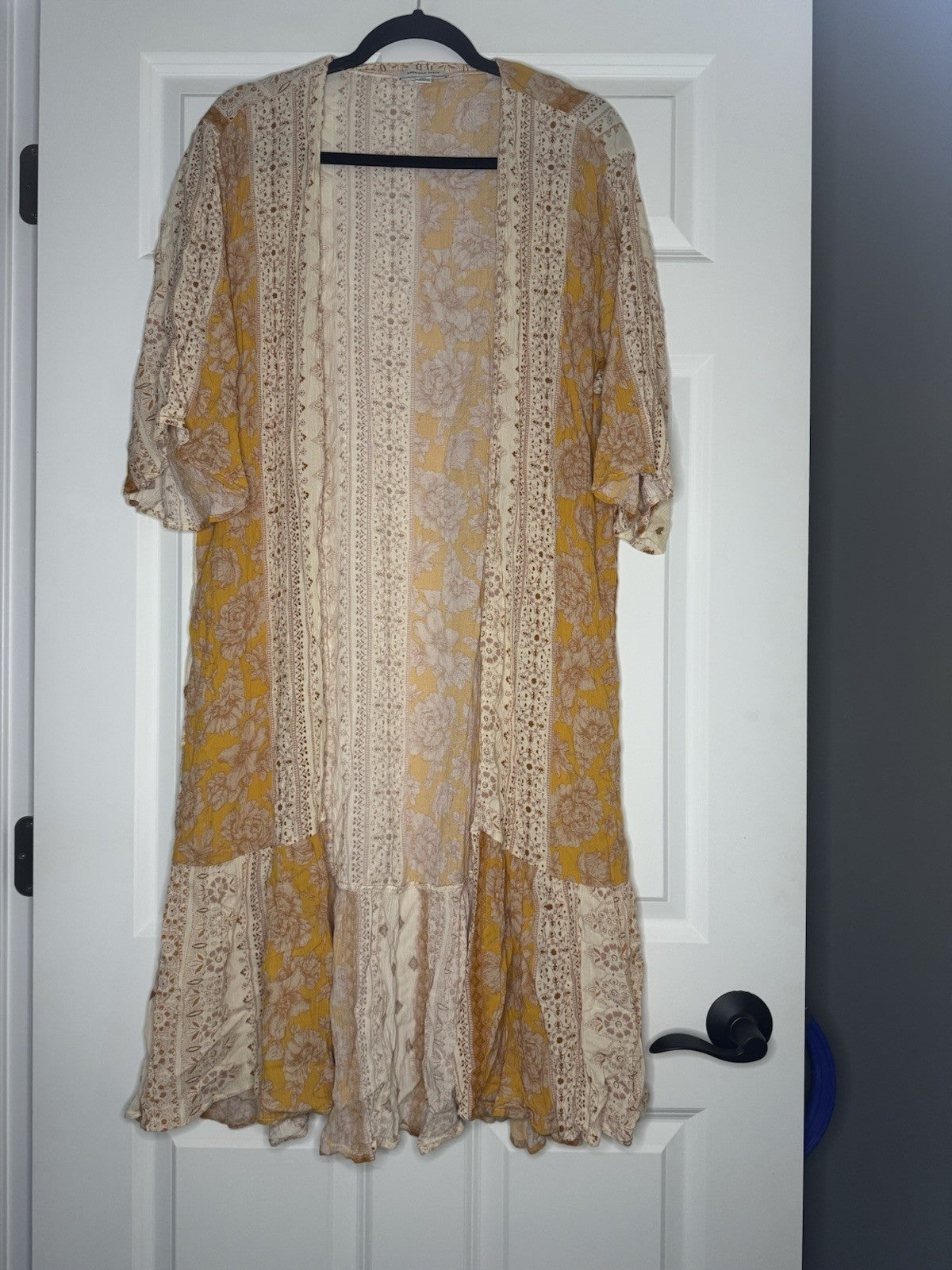 American Eagle Kimono XS/small Mustard Burnt Orange Mauve Cream Floral Print 