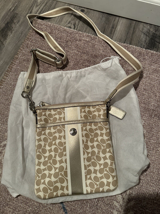 Coach Crossbody Purses Gold Cream Logo W Dust Cover 
