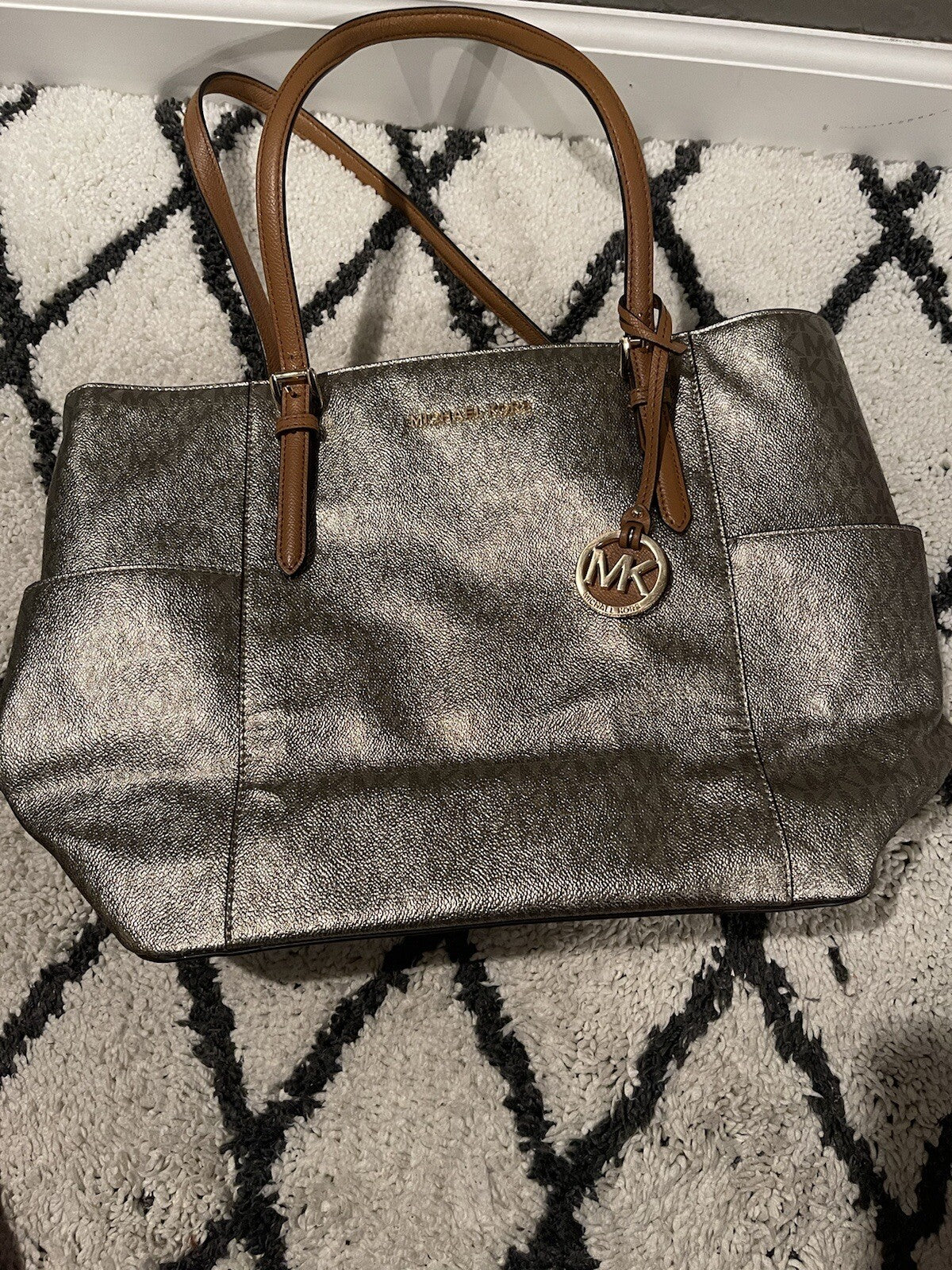 Michael kors gold logo with brown straps shoulder bag