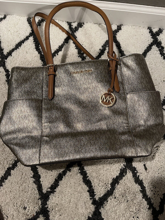 Michael kors gold logo with brown straps shoulder bag